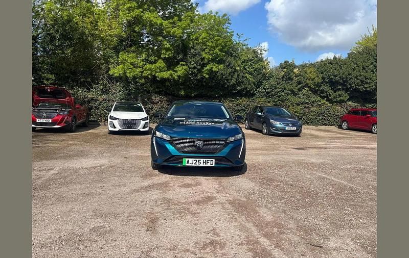 Used Peugeot e-308 Allure 114 kW (156 HP) 2025 Blue Hatchback