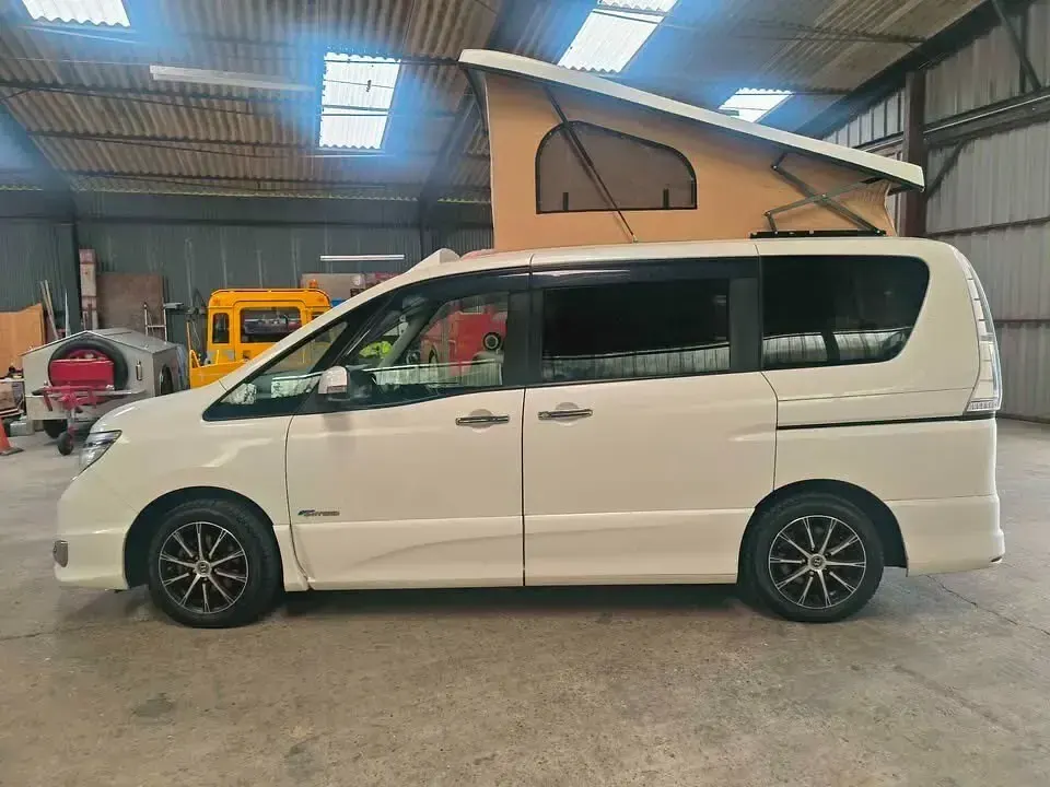 Used Nissan Serena 2025 White