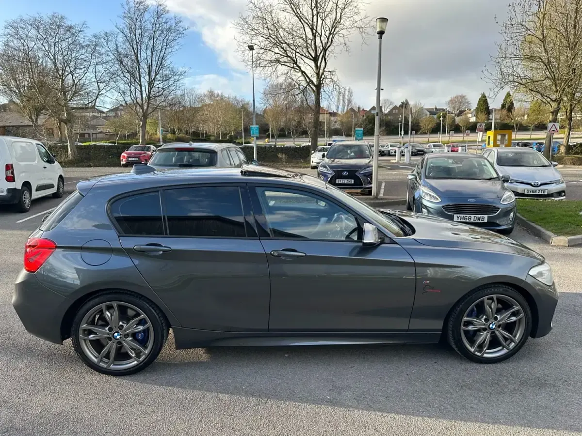Usado BMW M135 Impressive 2016 Gris Utilitario