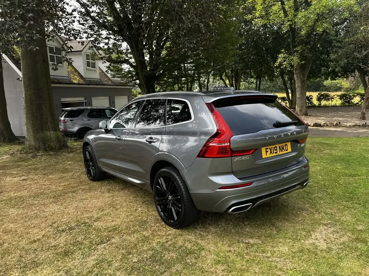 Used Volvo XC60 R-Design Pro 2019 Grey SUV