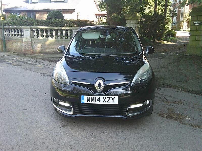 Used Renault Grand Scénic III Dynamique 110 HP (80 kW) 2014 Blue MPV