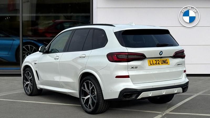 Used BMW X5 M Sport 389 HP (286 kW) 2022 White SUV