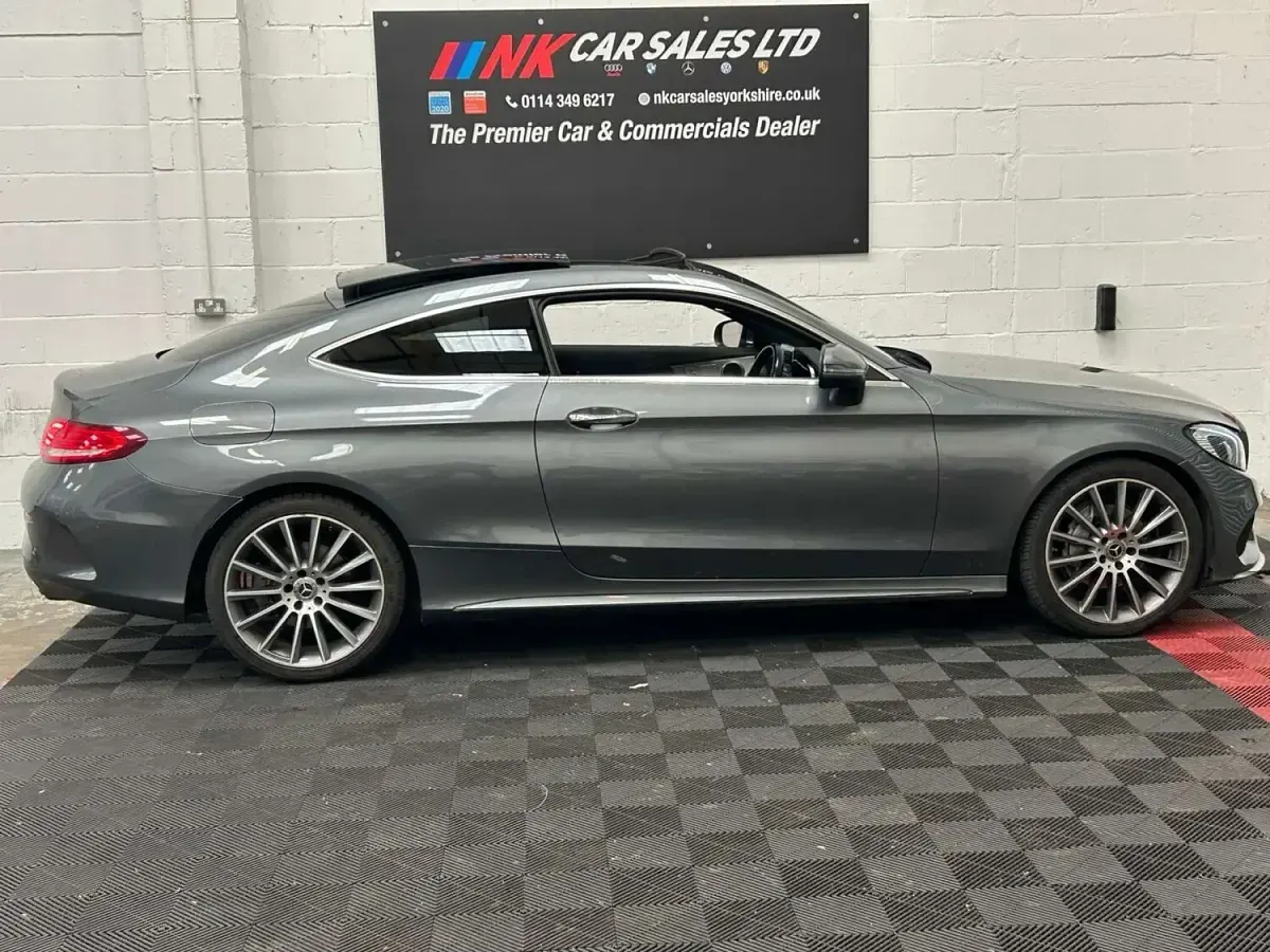 Used Mercedes C220 AMG Line Premium 170 HP (125 kW) 2018 Grey Coupe