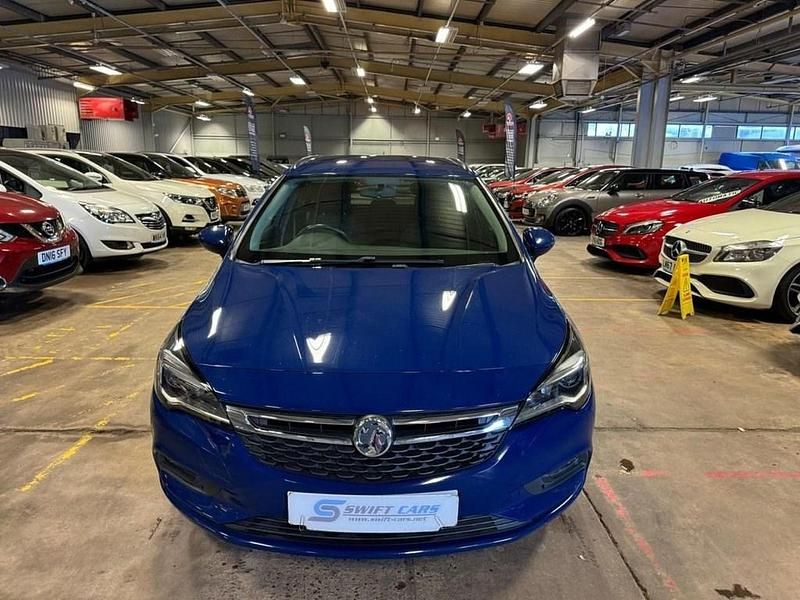 Used Vauxhall Astra Design Edition 110 HP (80 kW) 2018 Blue Estate
