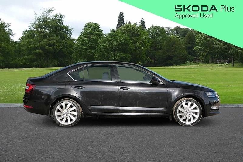 Used Skoda Octavia 140 HP (102 kW) 2019 Black magic pearlescent Hatchback