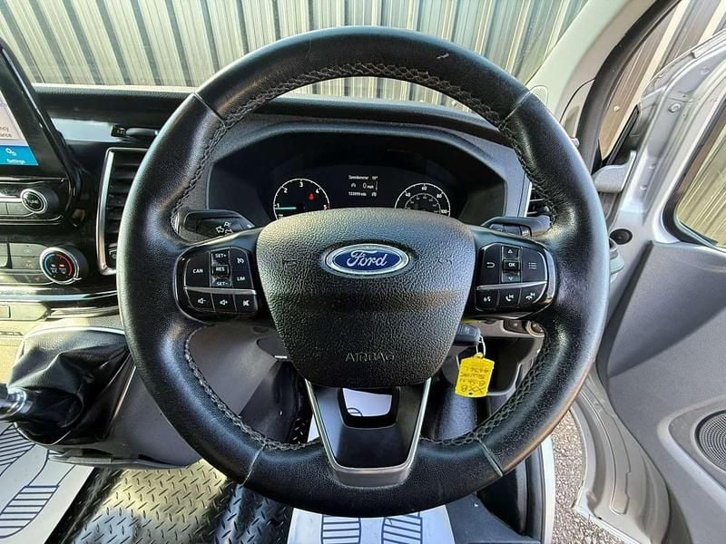 Used Ford Transit Custom Limited 2019 Silver