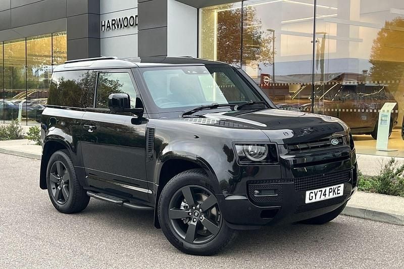 Black Used 2024 Land Rover Defender HSE Dynamic SUV | £61,990 (Good price) - Image 1/4