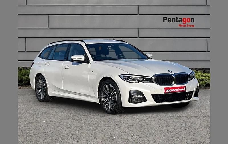 Used BMW 330e M Sport 288 HP (211 kW) 2021 White Estate