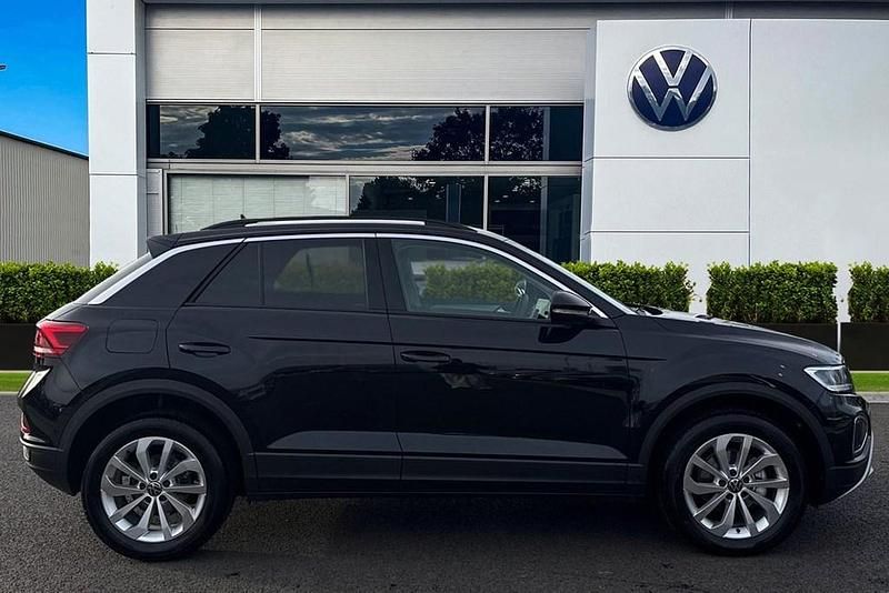 Used VW T-Roc Match 150 HP (110 kW) 2025 Black SUV