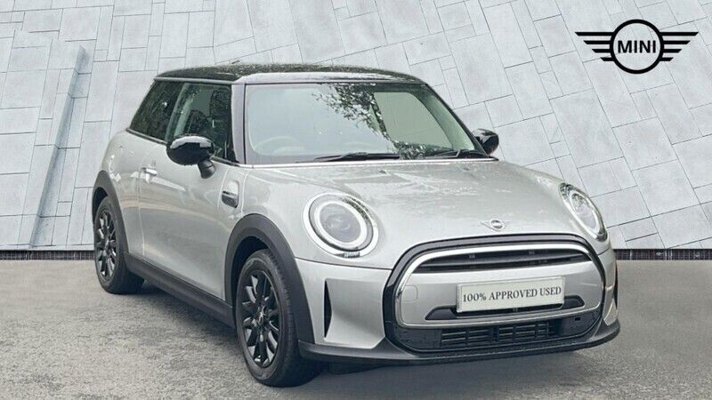 Silver Used 2023 Mini Cooper Classic Hatchback | £18,450 (Good price) - Image 1/4