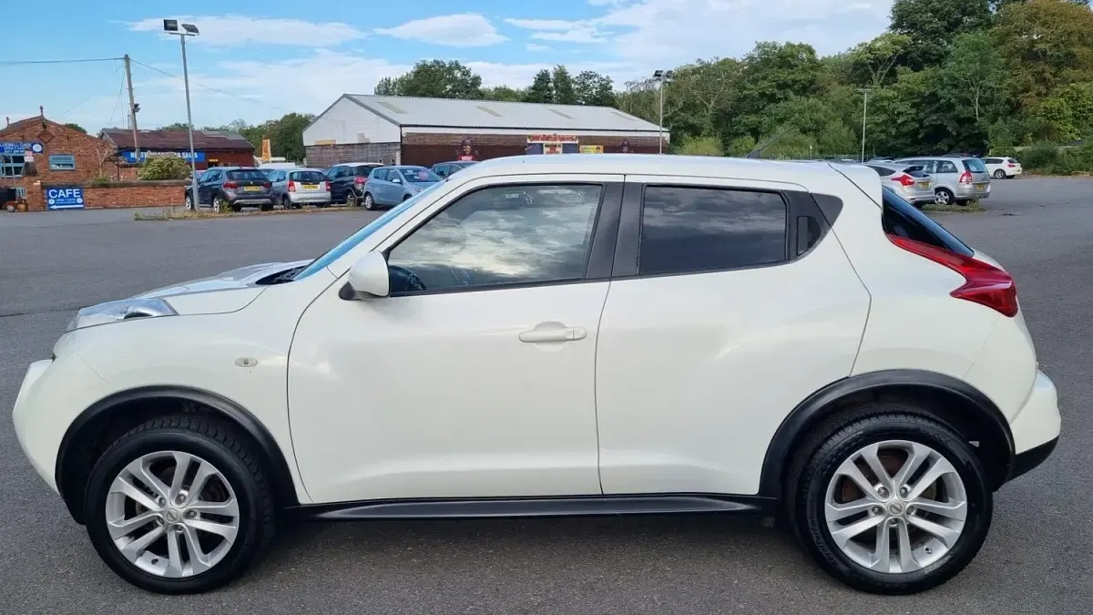 Used Nissan Juke Acenta 2013 White SUV