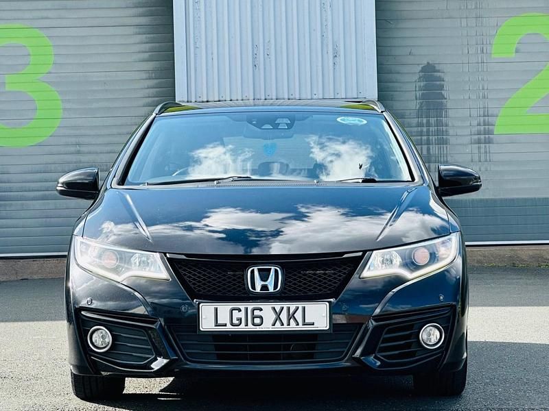 Used Honda Civic SE Plus 120 HP (88 kW) 2016 Black Estate