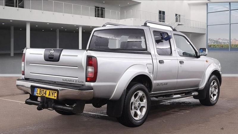 Used Nissan Navara 2004 Silver Pickup