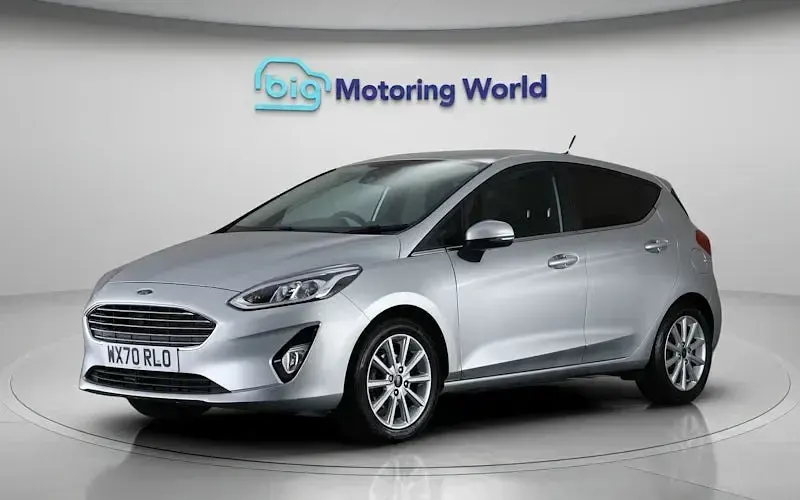 Używany Ford Fiesta Titanium 95 KM (69 kW) 2021 Srebrny Hatchback