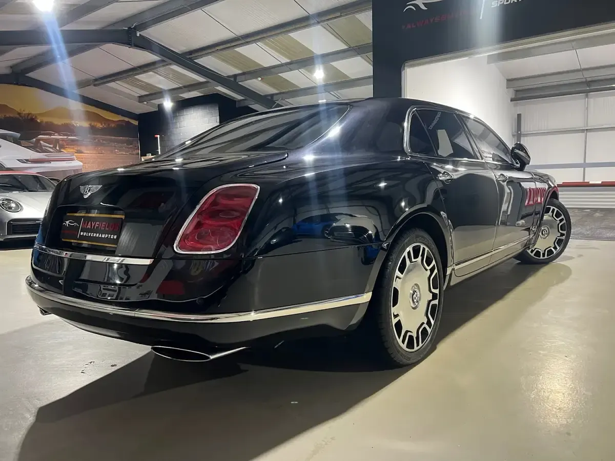 Used Bentley Mulsanne 512 HP (376 kW) 2012 Black Sedan