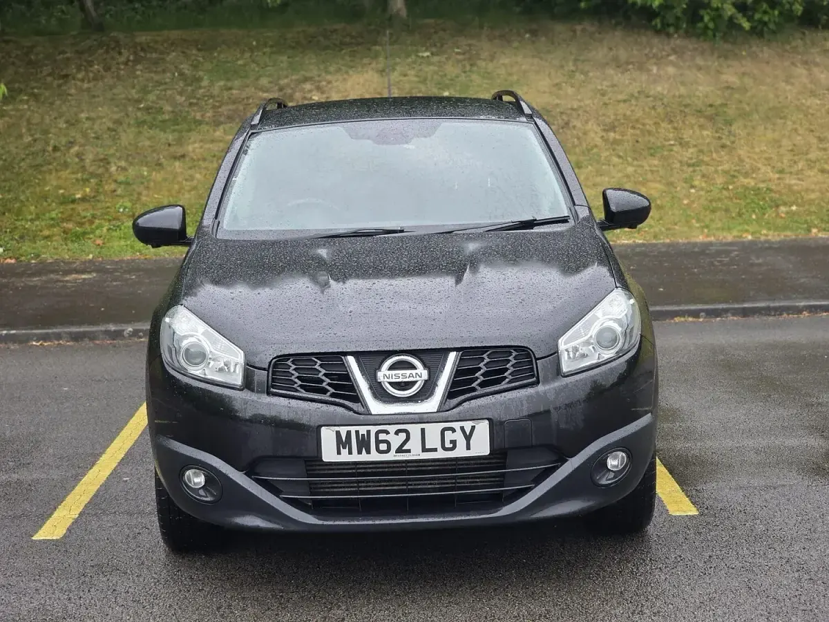 Used Nissan Qashqai 360º 110 HP (80 kW) 2013 Black SUV