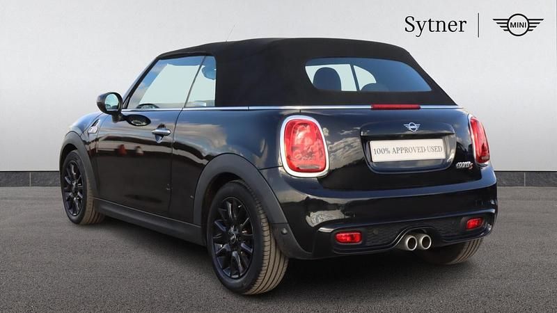 Usado Mini Cooper S Classic 192 HP (141 kW) 2020 Preto Citadino
