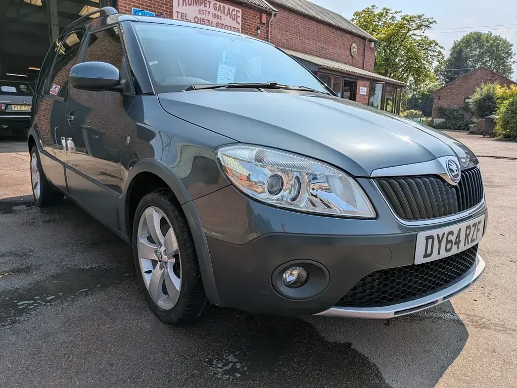 Used Skoda Roomster 105 HP (77 kW) 2014 Grey MPV