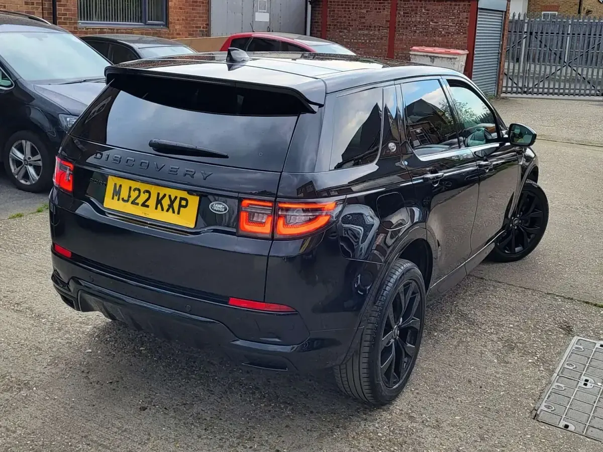 Used Land Rover Discovery Sport SE Dynamic 2022 Black SUV