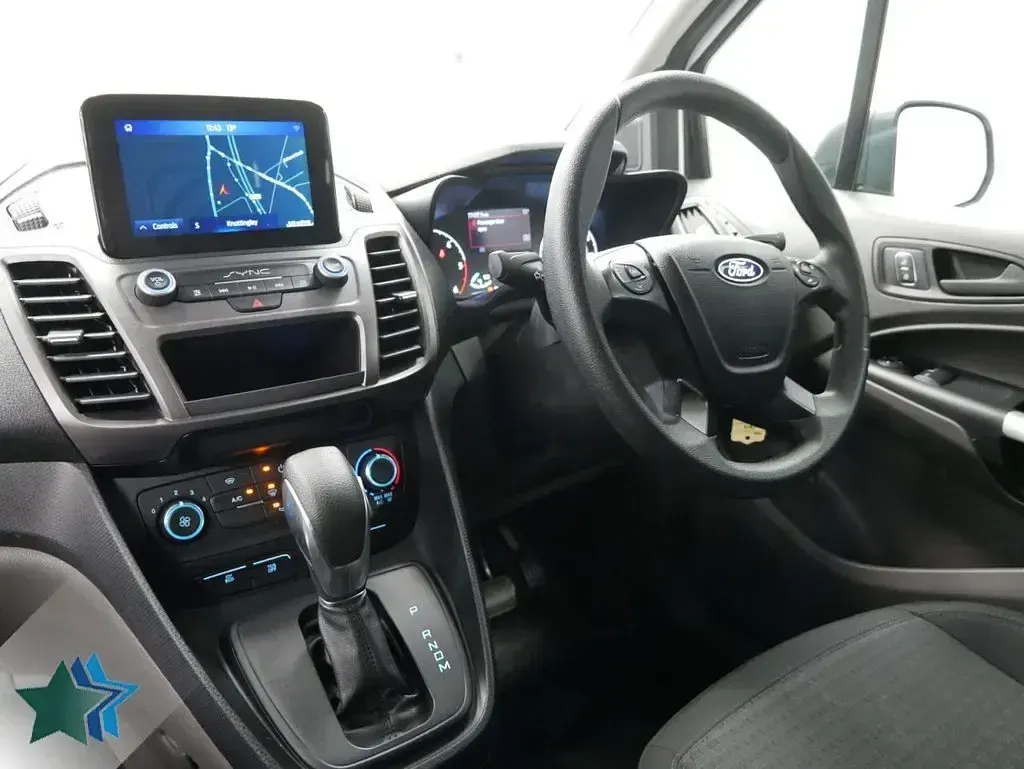 Used Ford Transit Connect Trend 120 HP (88 kW) 2022 White MPV