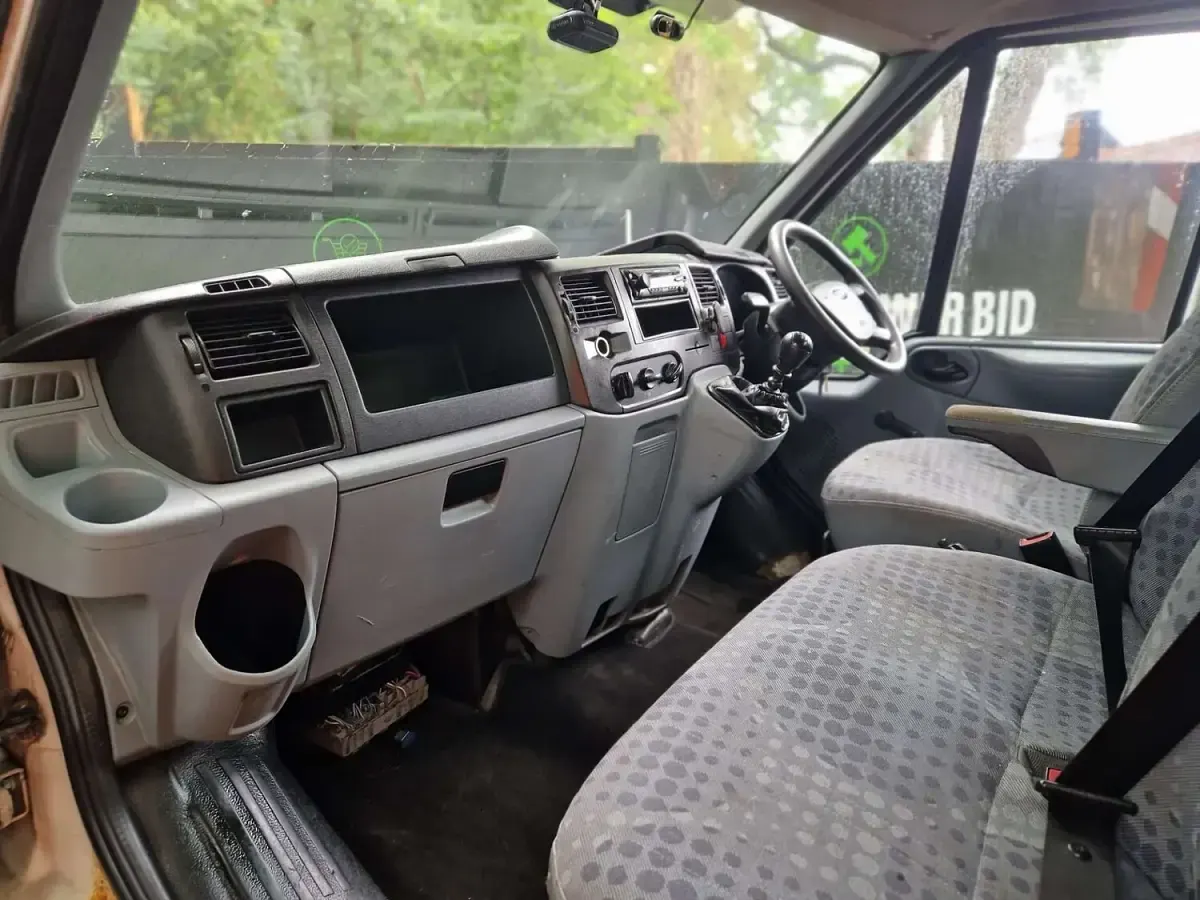 Used Ford Transit 140 HP (102 kW) 2007 White Cabriolet