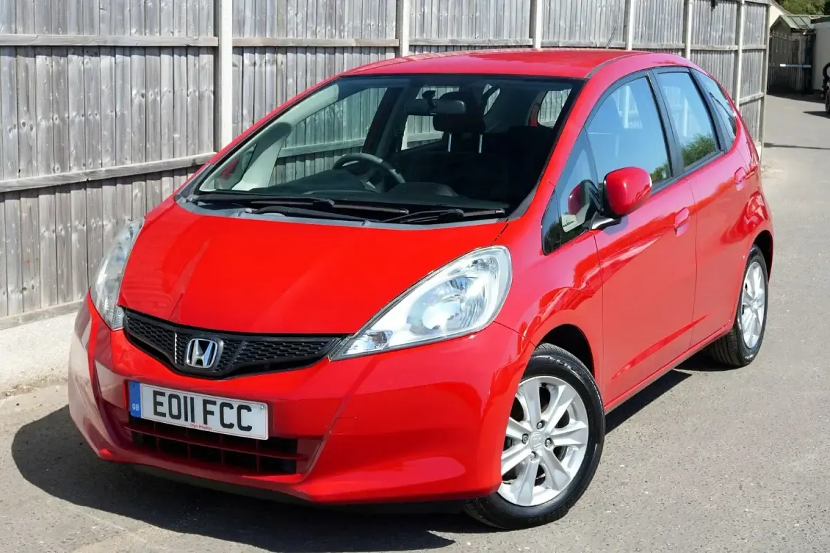 Used Honda Jazz ES 2011 Red Hatchback