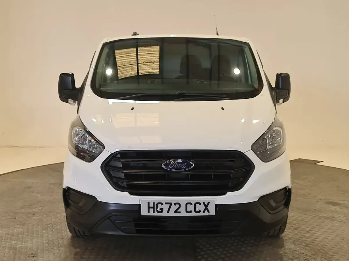 Used Ford Transit Custom 105 HP (77 kW) 2022 White Van