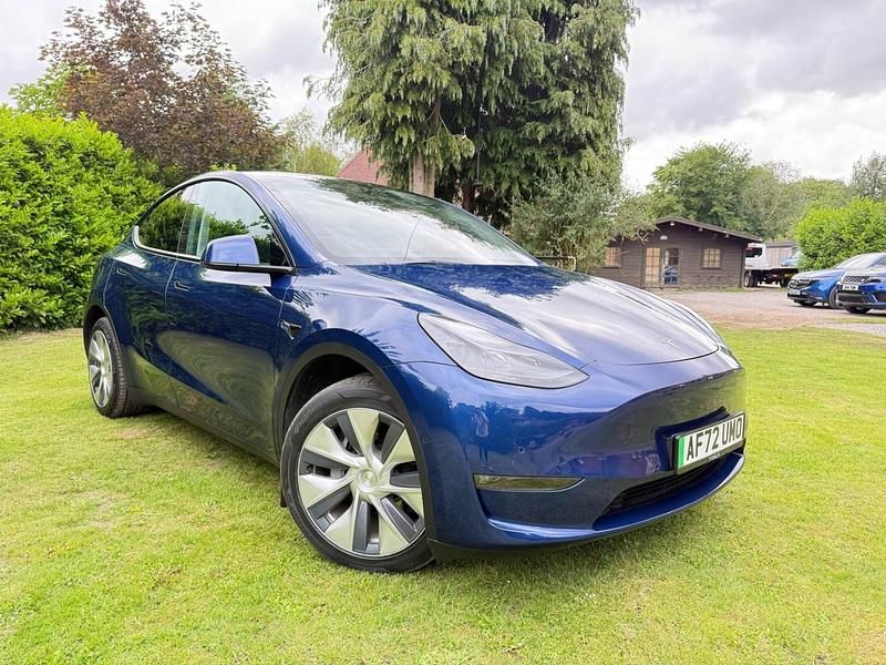Blue Used 2022 Tesla Model Y Long Range AWD SUV | £25,450 (Expensive) - Image 1/4