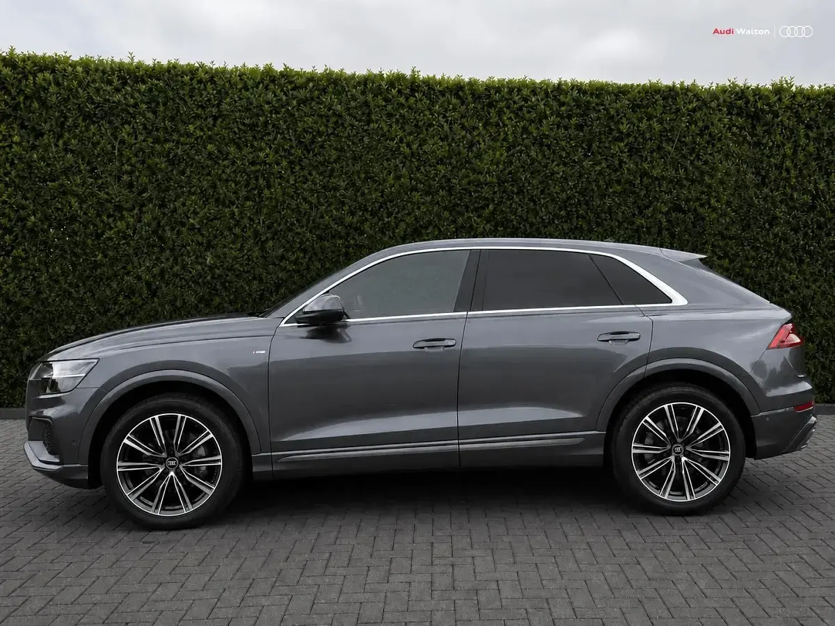 Used Audi Q8 S-Line 340 HP (250 kW) 2022 Grey SUV