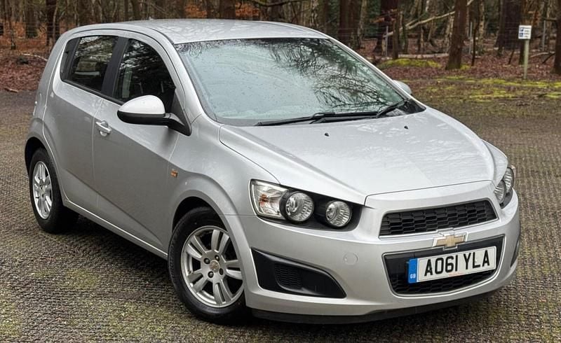 Silver Used 2012 Chevrolet Aveo LT Hatchback | £3,790 (Fair price) - Image 1/3
