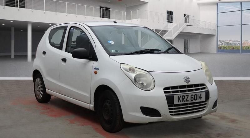 Used Suzuki Alto 2013 White Hatchback