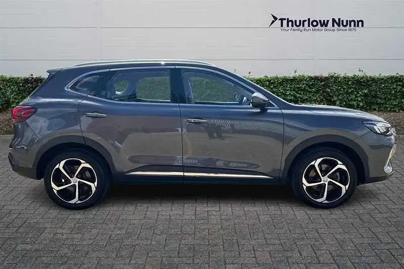 Usado MG HS SE 162 HP (119 kW) 2023 Cinzento SUV