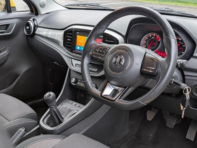 Used MG MG3 Excite 106 HP (77 kW) 2019 Yellow Hatchback