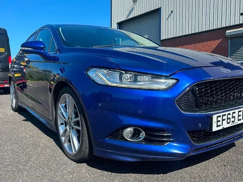 Used Ford Mondeo Titanium 2015 Blue Hatchback