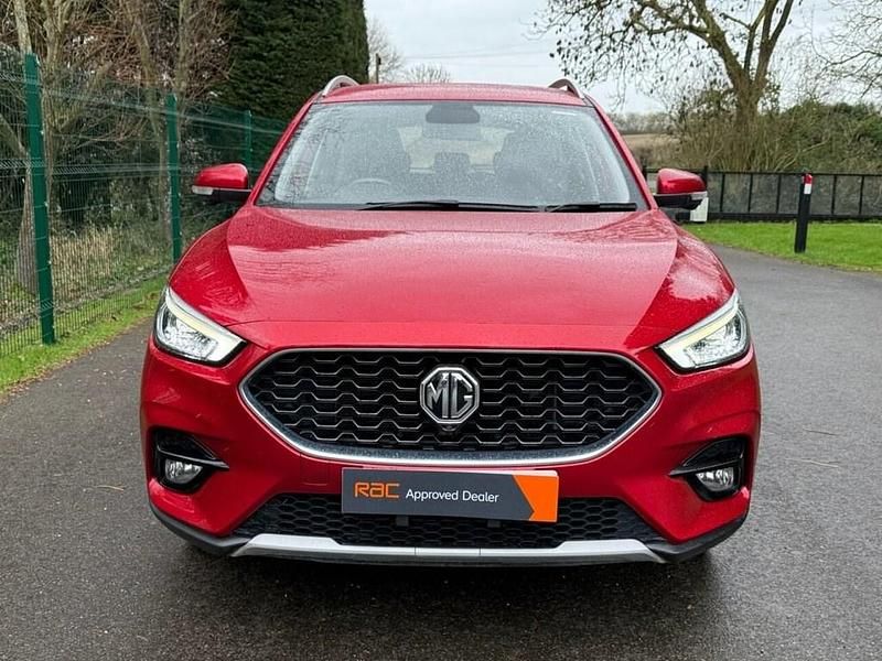 Used MG ZS Exclusive 106 HP (77 kW) 2022 Red SUV