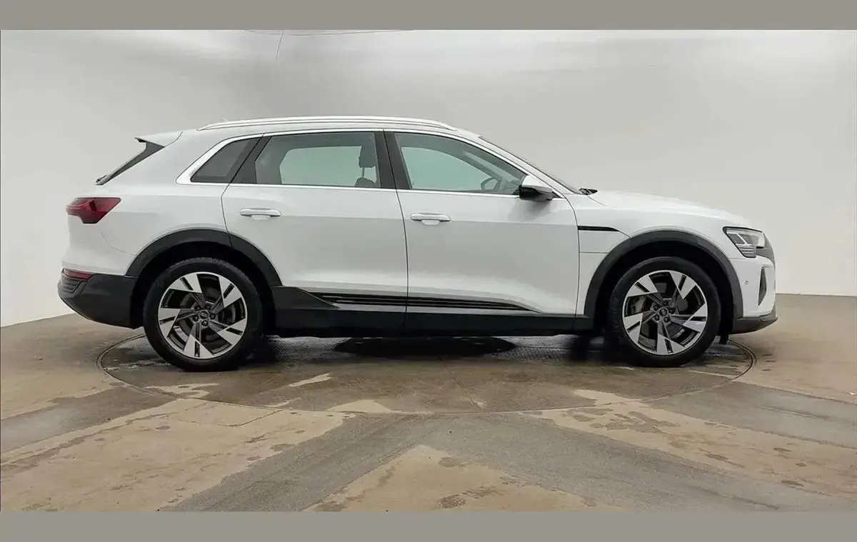 Used Audi Q8 e-tron Sport 250 kW (340 HP) 2023 White SUV