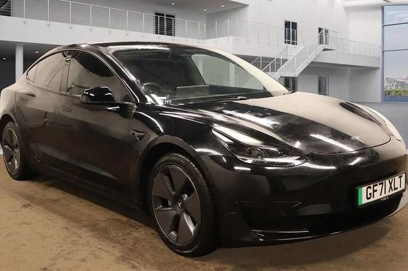 Usado Tesla Model 3 Standard Range Plus 366 kW (498 HP) 2021 Sedan