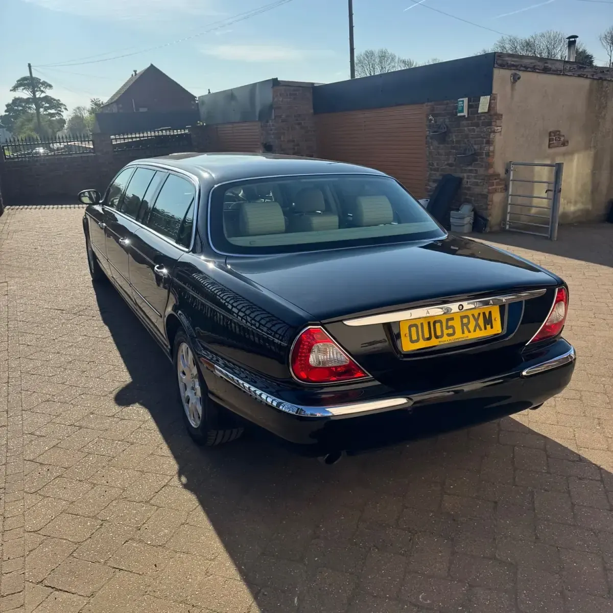 Used Jaguar XJ6 SE 2005 Black Sedan