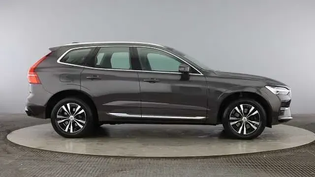 Used Volvo XC60 Inscription 337 HP (247 kW) 2021 Grey SUV
