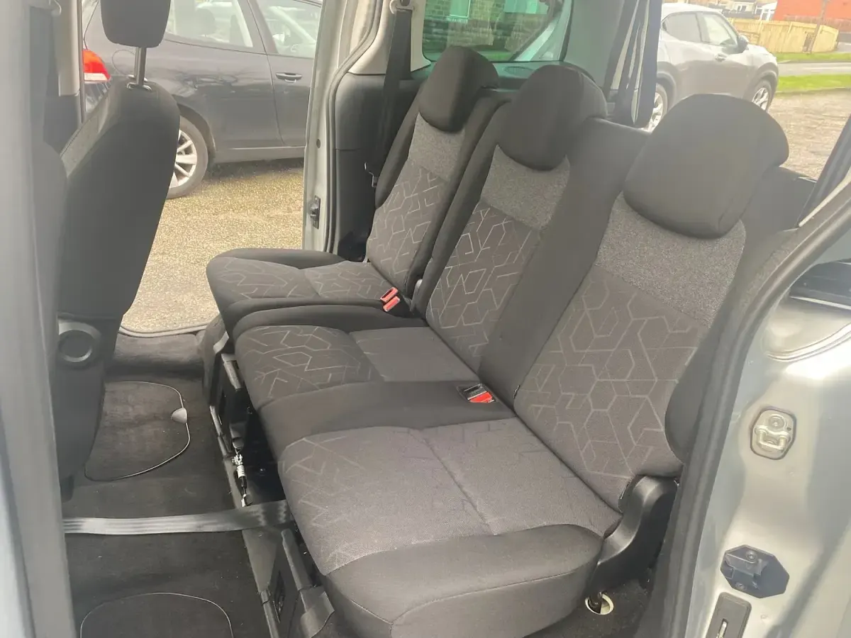 Used Peugeot Partner Access 2019 Silver MPV