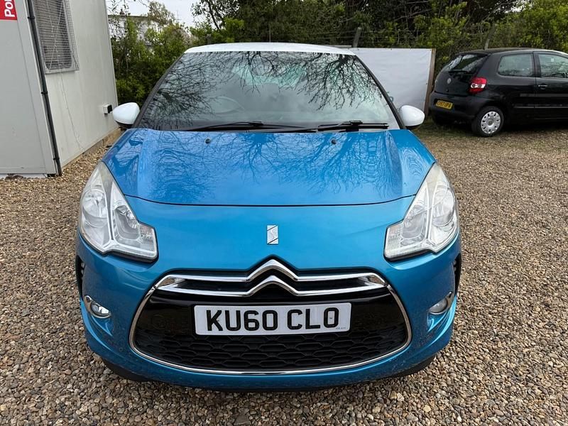 Używany Citroën DS3 2011 Niebieski Hatchback