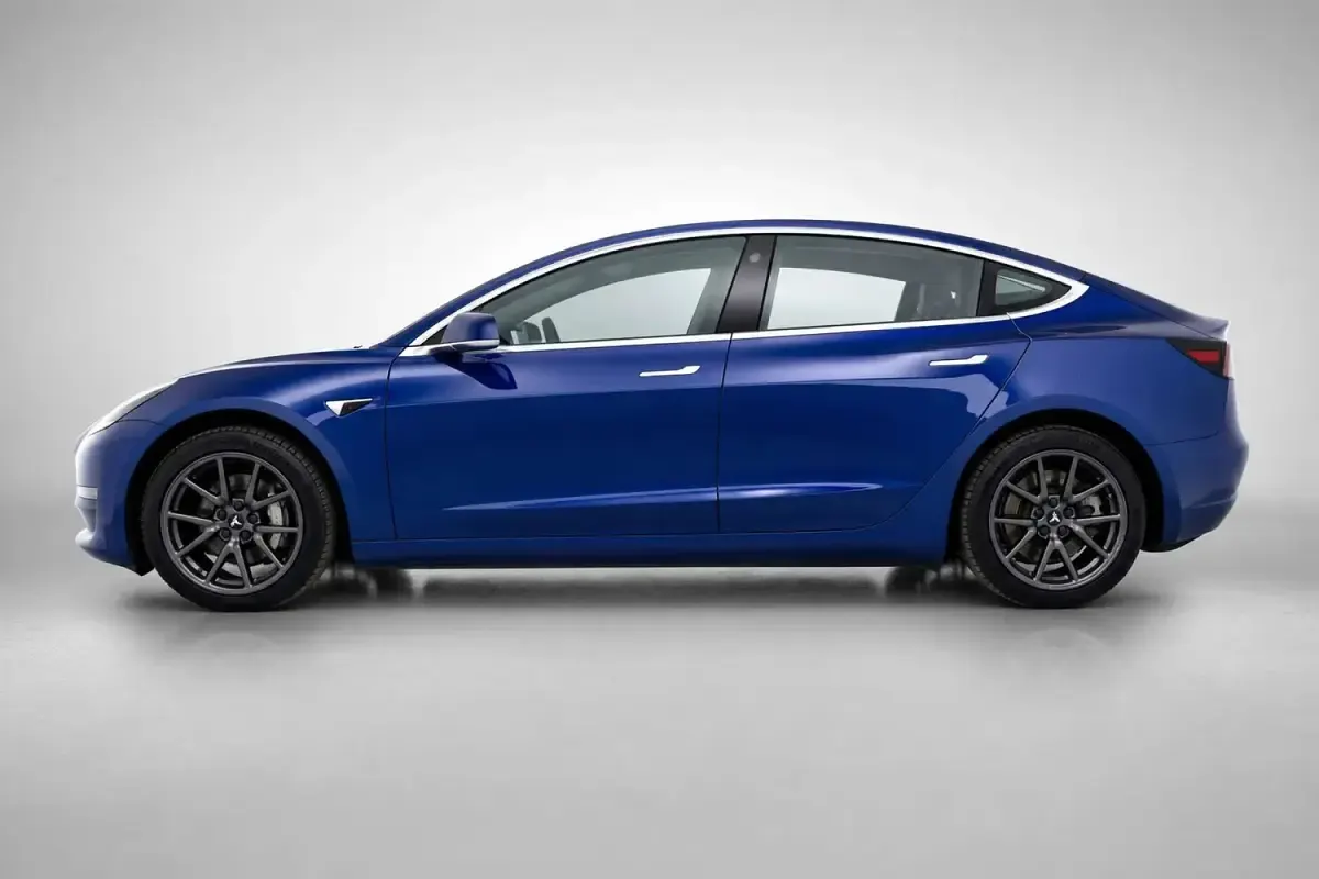 Used Tesla Model 3 Long Range AWD 366 kW (498 HP) 2020 Blue Sedan