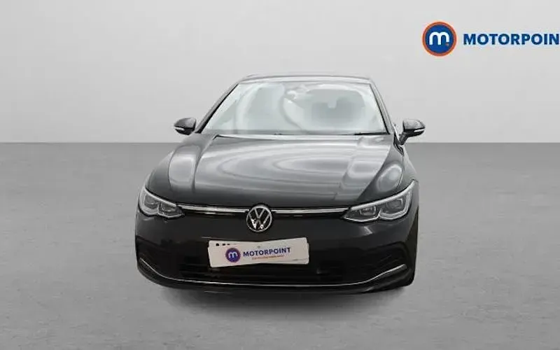 Used VW Golf VIII Style 131 HP (96 kW) 2024 Hatchback