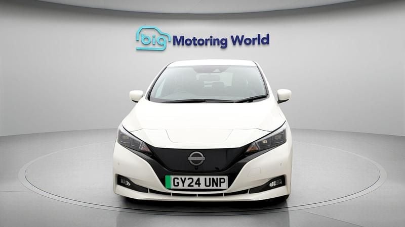 Used Nissan Leaf Tekna 110 kW (150 HP) 2024 White Hatchback