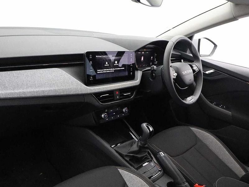 Used Skoda Scala SE 116 HP (85 kW) 2025 White Hatchback