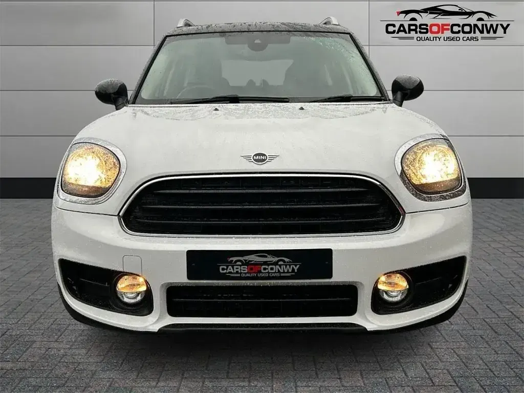 Used Mini Cooper D 150 HP (110 kW) 2018 White Hatchback