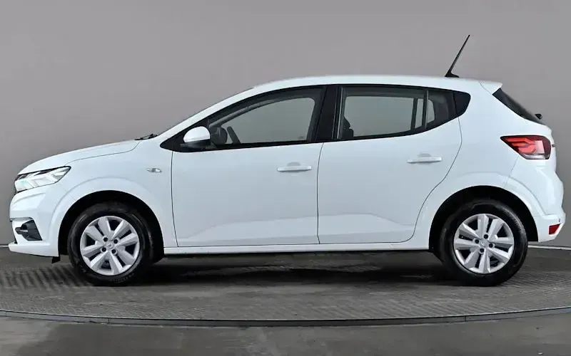 Used Dacia Sandero Comfort 91 HP (66 kW) 2022 White Hatchback