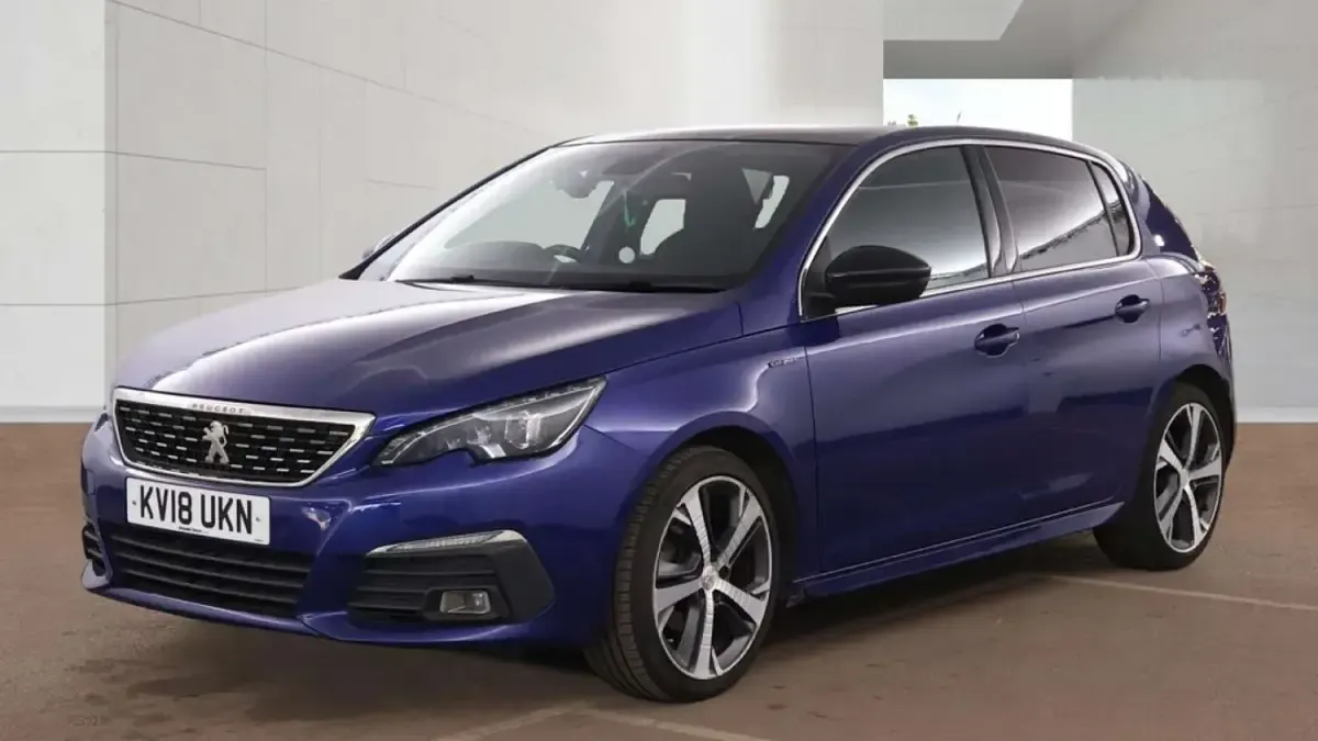 Used Peugeot 308 GT-line 2018 Blue Hatchback