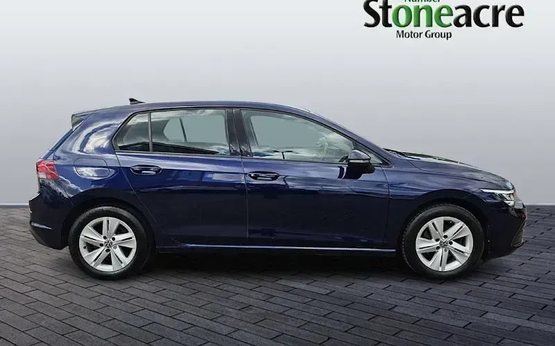 Used VW Golf VIII Life 131 HP (96 kW) 2024 Hatchback