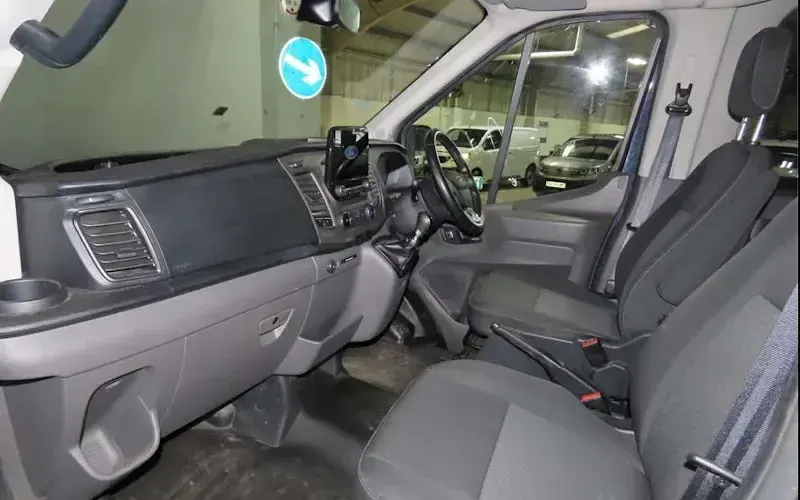 Used Ford Transit Trend 170 HP (125 kW) 2022 MPV